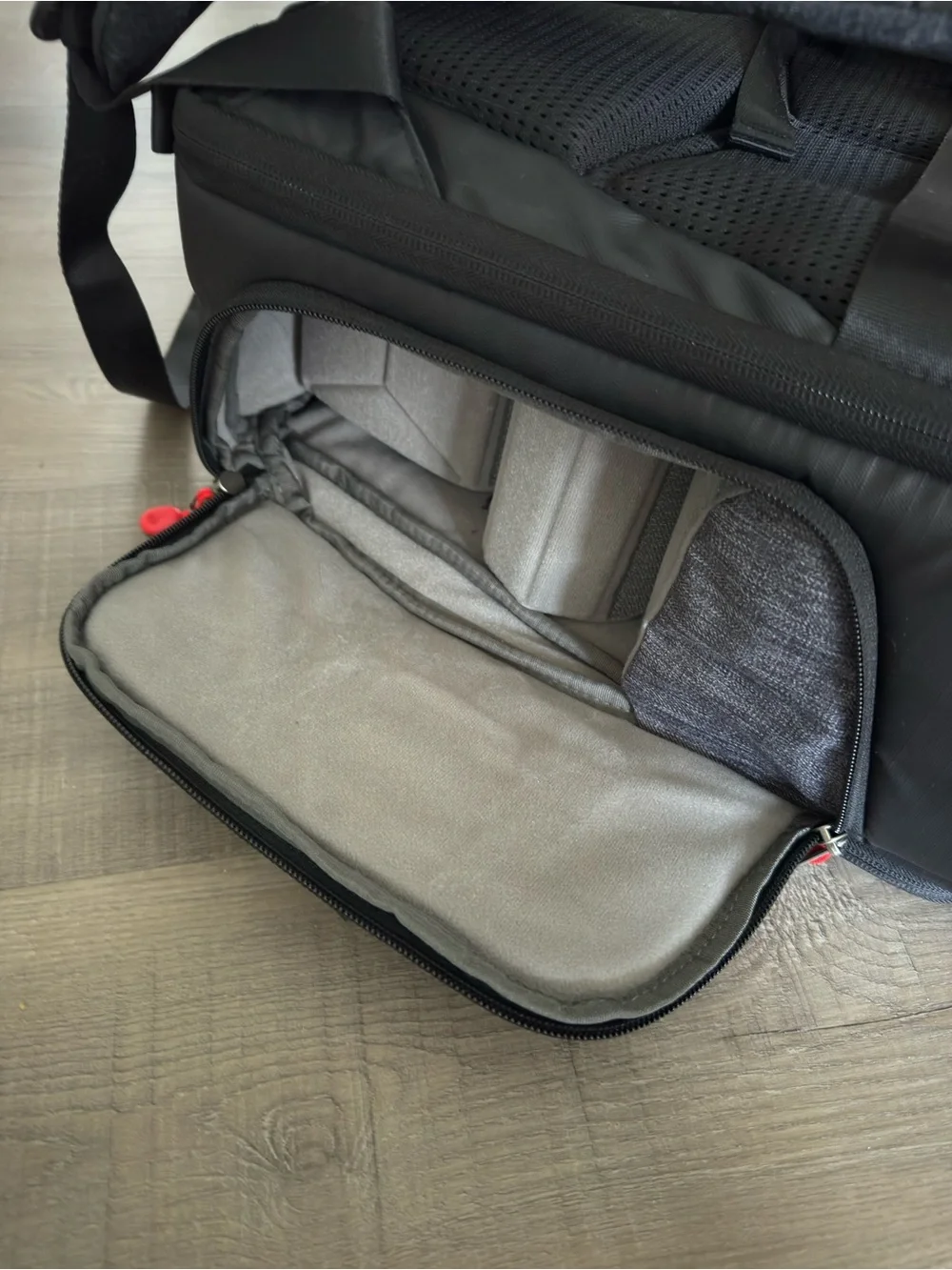 Black Travel Camera Backpack 25L with Flexible Dividers and Quick-Access Pockets